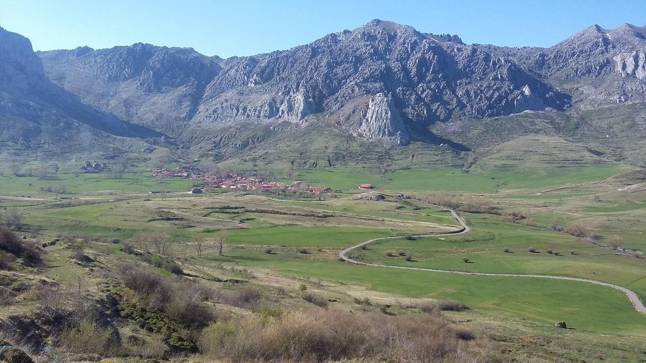 Hotel Rural Rio Viejo Cubillas de Arbas المظهر الخارجي الصورة